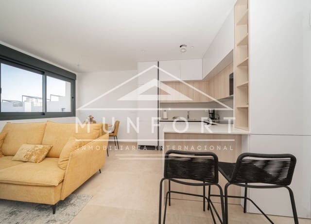 Bungalow de 2 habitaciones en Torrevieja en venta con piscina - 299.900 € (Ref: 9267821)