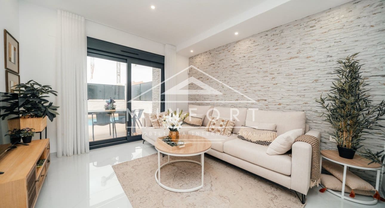 3 bedroom Villa for sale in Orihuela with pool - € 389,000 (Ref: 9267824)