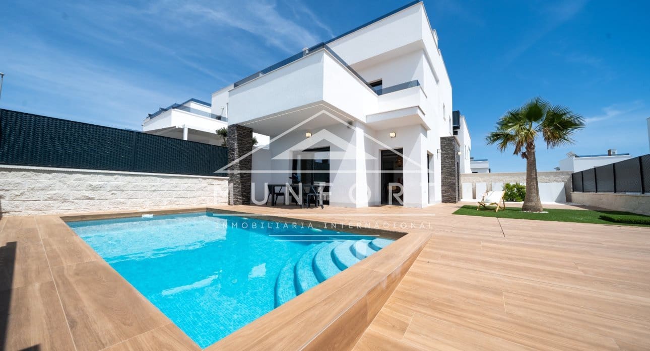 3 Zimmer Villa zu verkaufen in Orihuela mit Pool - 415.000 € (Ref: 9267824)