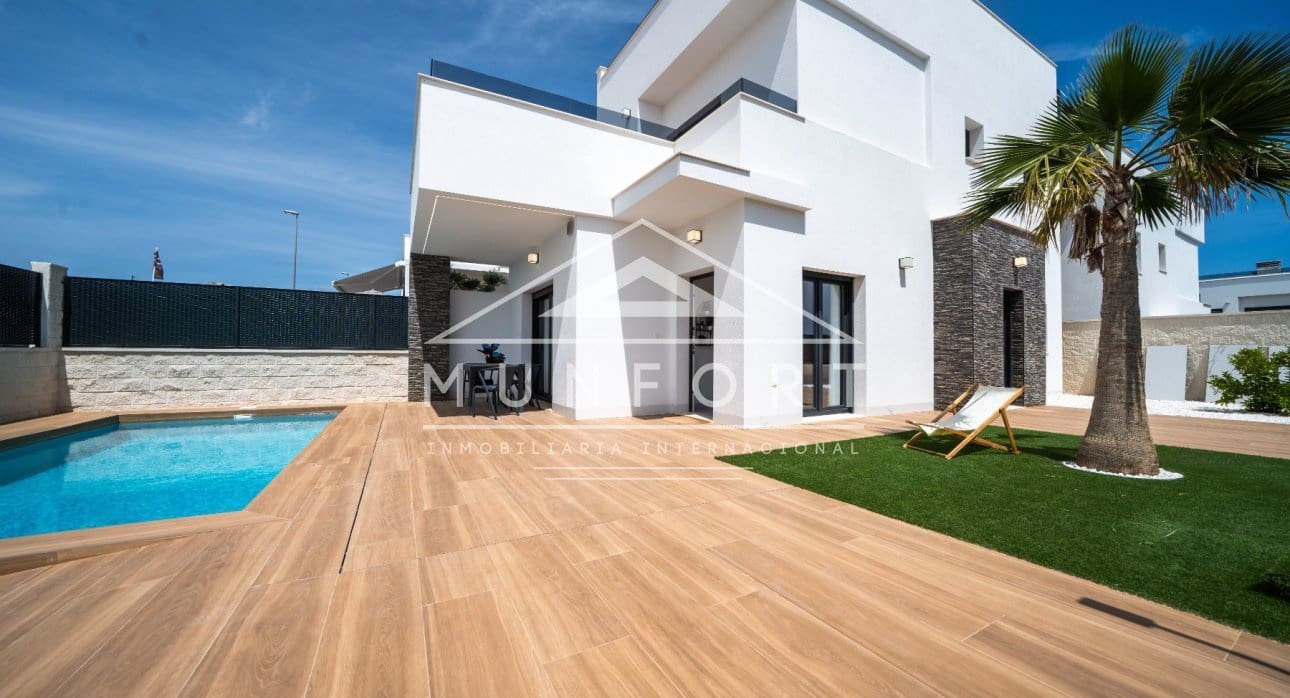 3 Zimmer Villa zu verkaufen in Orihuela mit Pool - 415.000 € (Ref: 9267824)