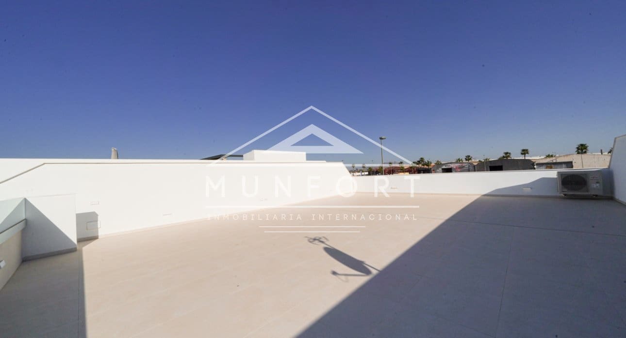 3 soveværelse Villa til salg i Los Alcazares med swimmingpool - € 499.900 (Ref: 9267825)