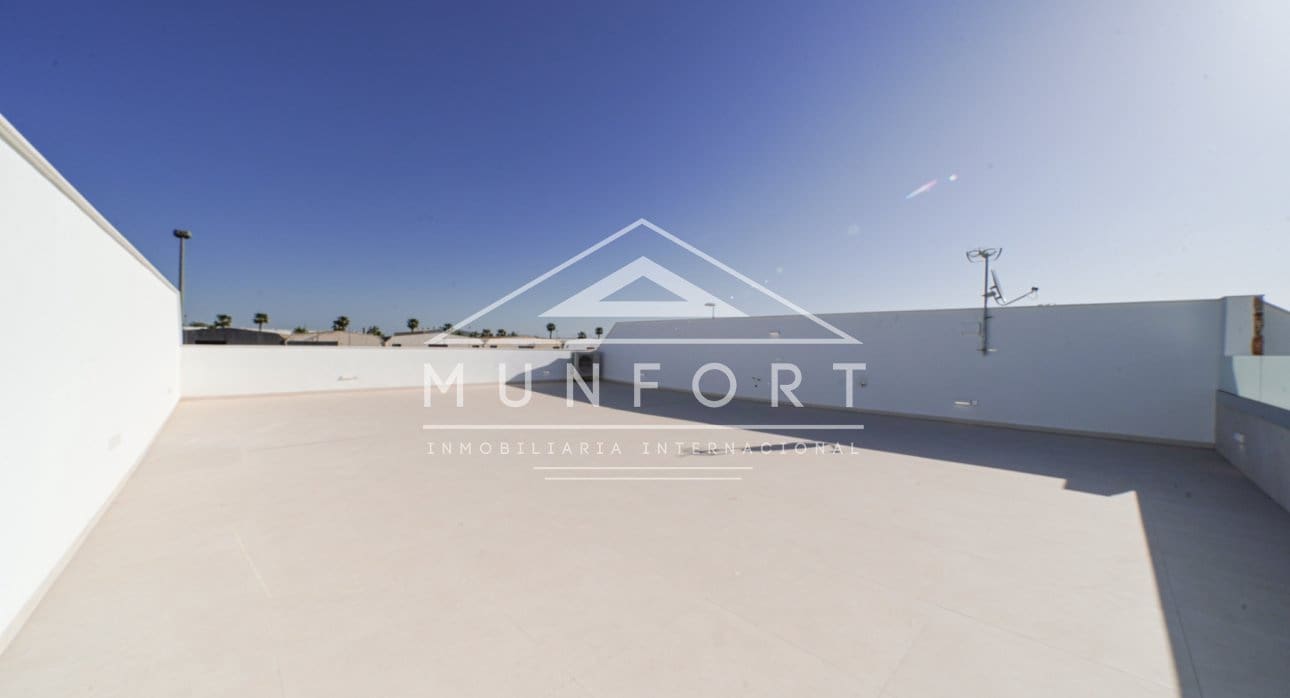 3 soveværelse Villa til salg i Los Alcazares med swimmingpool - € 499.900 (Ref: 9267825)