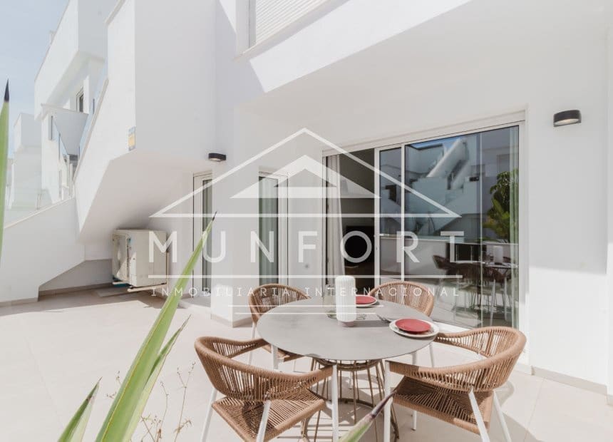 2 soveværelse Lejlighed til salg i Pilar de la Horadada med swimmingpool - € 304.900 (Ref: 9267826)