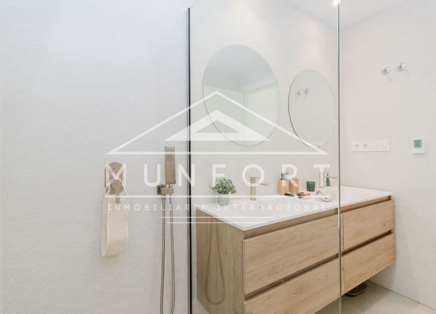 2 soveværelse Lejlighed til salg i Pilar de la Horadada med swimmingpool - € 304.900 (Ref: 9267826)