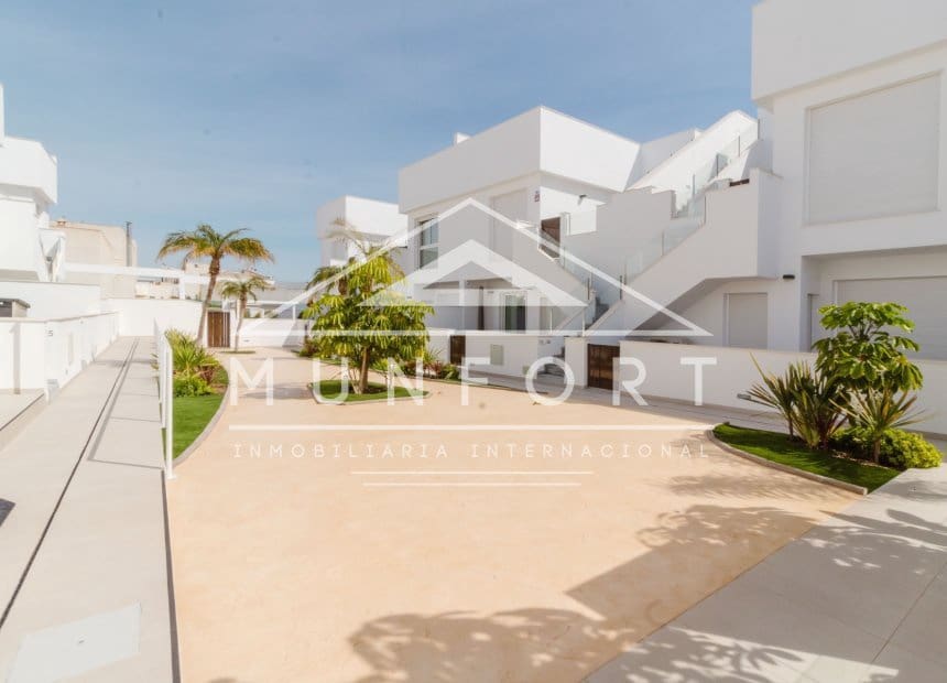 2 soveværelse Lejlighed til salg i Pilar de la Horadada med swimmingpool - € 304.900 (Ref: 9267826)