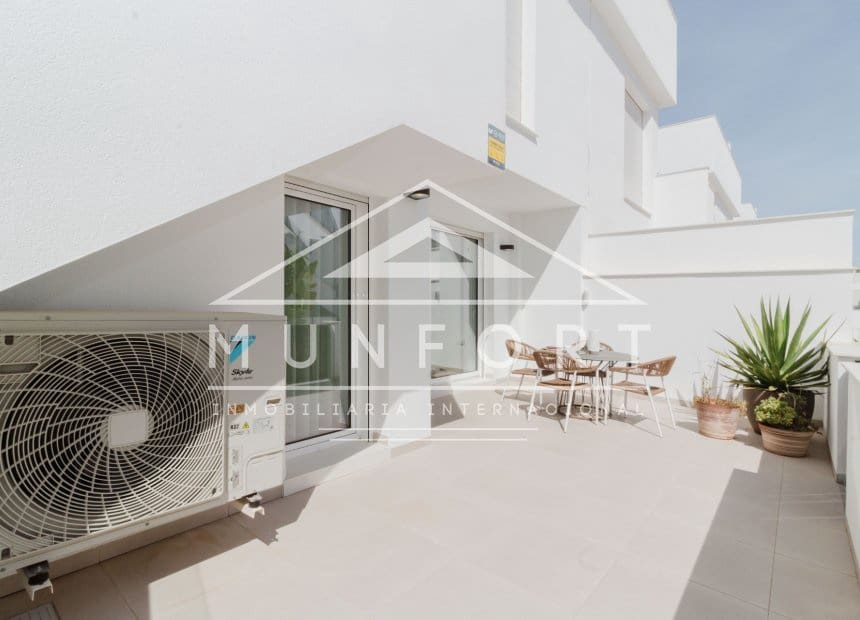 2 soveværelse Lejlighed til salg i Pilar de la Horadada med swimmingpool - € 304.900 (Ref: 9267826)