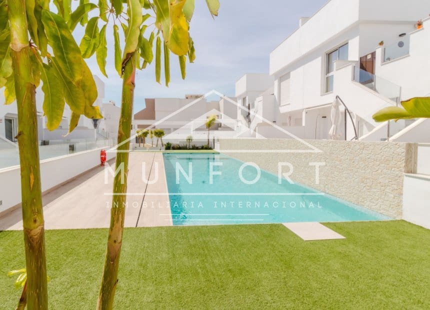 2 soveværelse Lejlighed til salg i Pilar de la Horadada med swimmingpool - € 304.900 (Ref: 9267826)