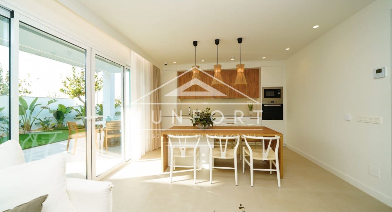 3 camera da letto Bungalow in vendita in Torre de la Horadada con piscina - 460.000 € (Rif: 9267827)