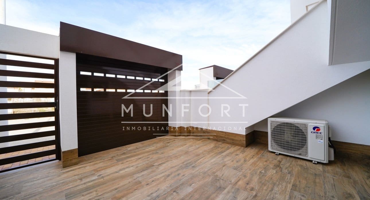 2 bedroom Bungalow for sale in San Pedro del Pinatar with pool - € 245,000 (Ref: 9267830)