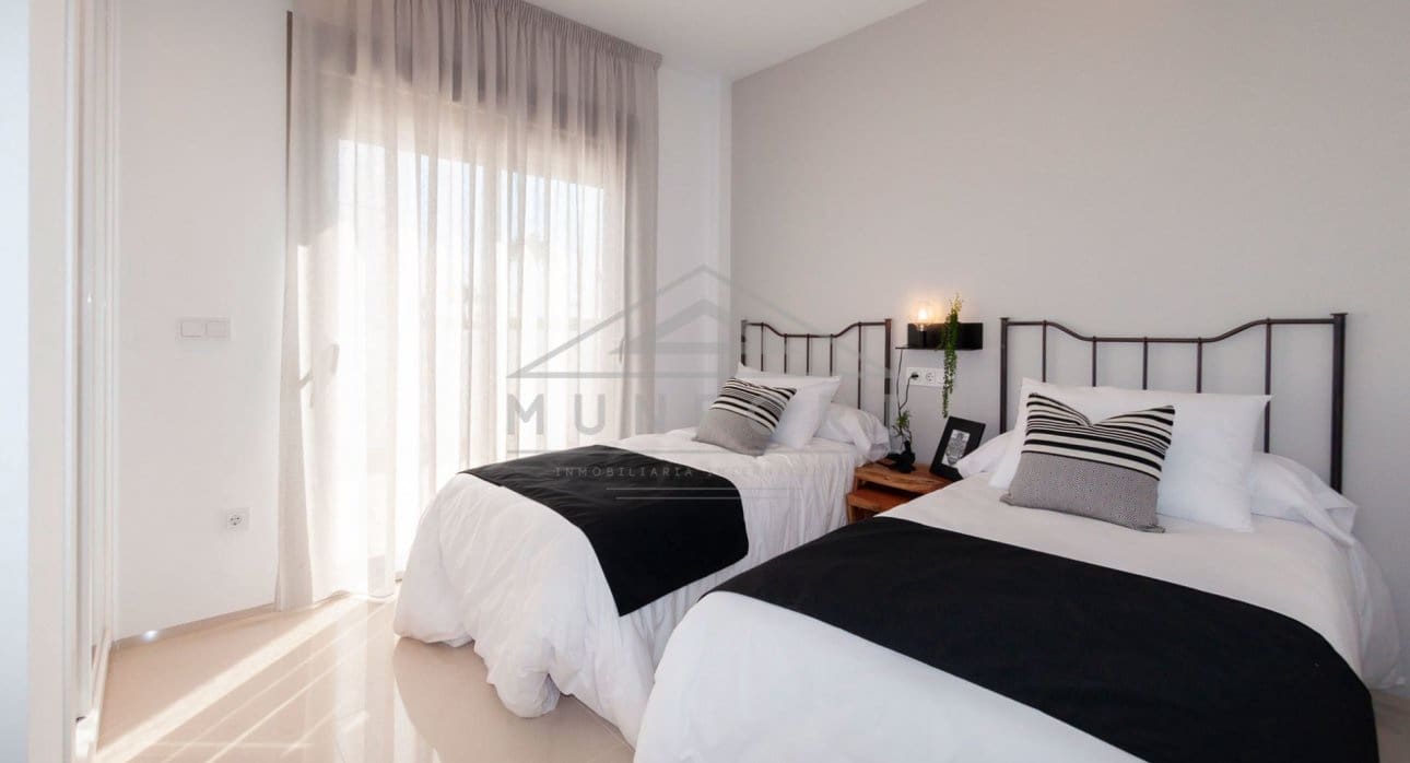 3 bedroom Villa for sale in Los Alcazares with pool - € 544,841 (Ref: 9267832)