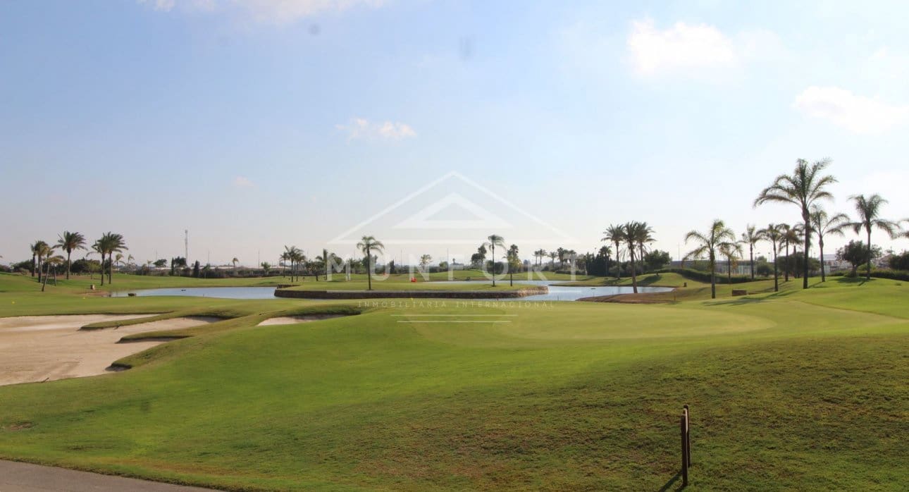 3 bedroom Villa for sale in Los Alcazares with pool - € 544,841 (Ref: 9267832)