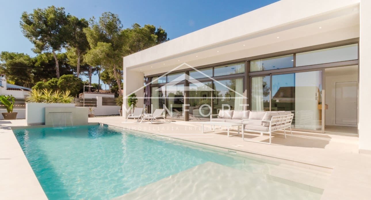 3 slaapkamer Villa te koop in Pinar de Campoverde met zwembad - € 825.000 (Ref: 9267834)