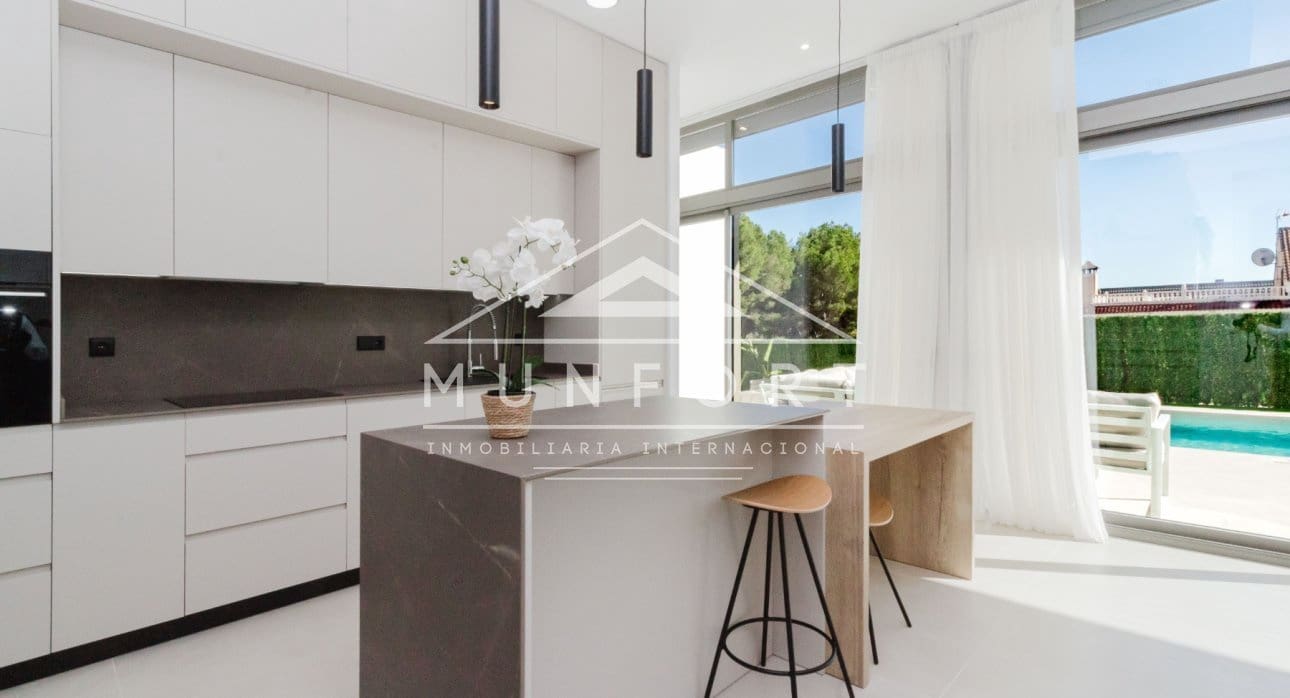 3 slaapkamer Villa te koop in Pinar de Campoverde met zwembad - € 825.000 (Ref: 9267834)