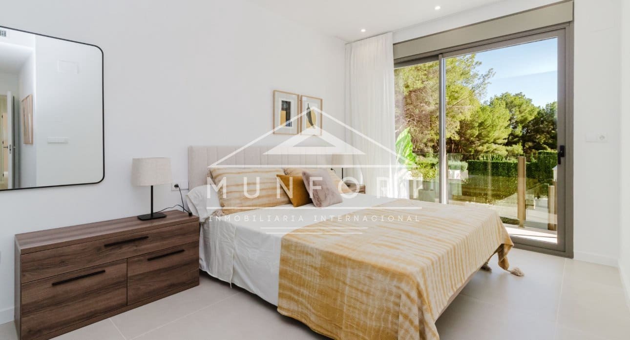 3 slaapkamer Villa te koop in Pinar de Campoverde met zwembad - € 825.000 (Ref: 9267834)