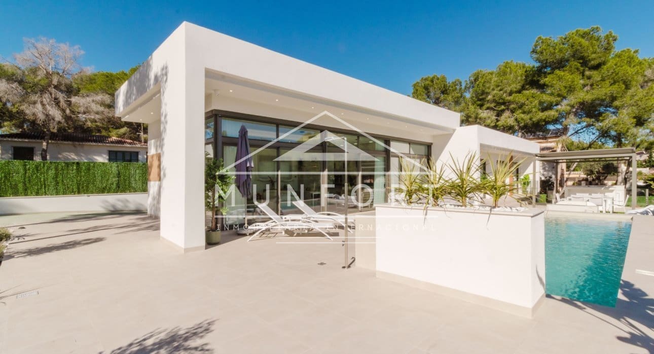 3 slaapkamer Villa te koop in Pinar de Campoverde met zwembad - € 825.000 (Ref: 9267834)