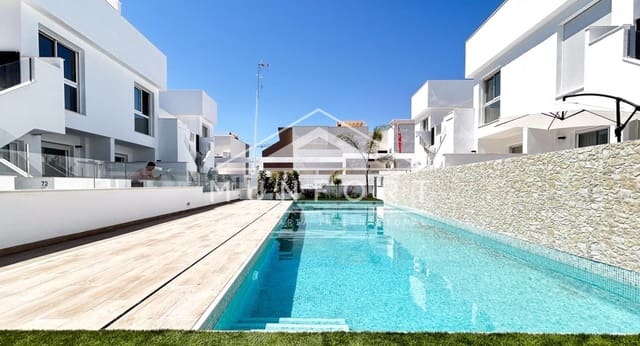 2 bedroom Bungalow for sale in Pilar de la Horadada ciudad, Pilar de la Horadada with pool - € 319,900 (Ref: 9267835)