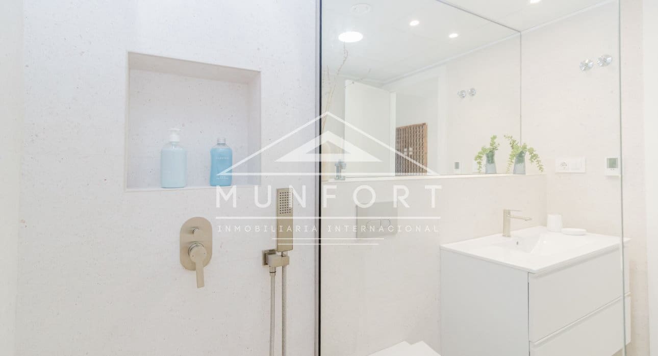 2 soveværelse Bungalow til salg i Pilar de la Horadada med swimmingpool - € 319.900 (Ref: 9267835)