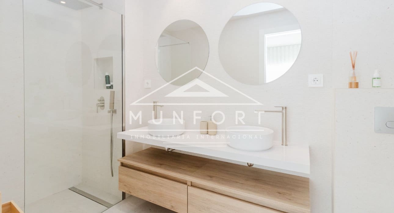 2 soveværelse Bungalow til salg i Pilar de la Horadada med swimmingpool - € 319.900 (Ref: 9267835)