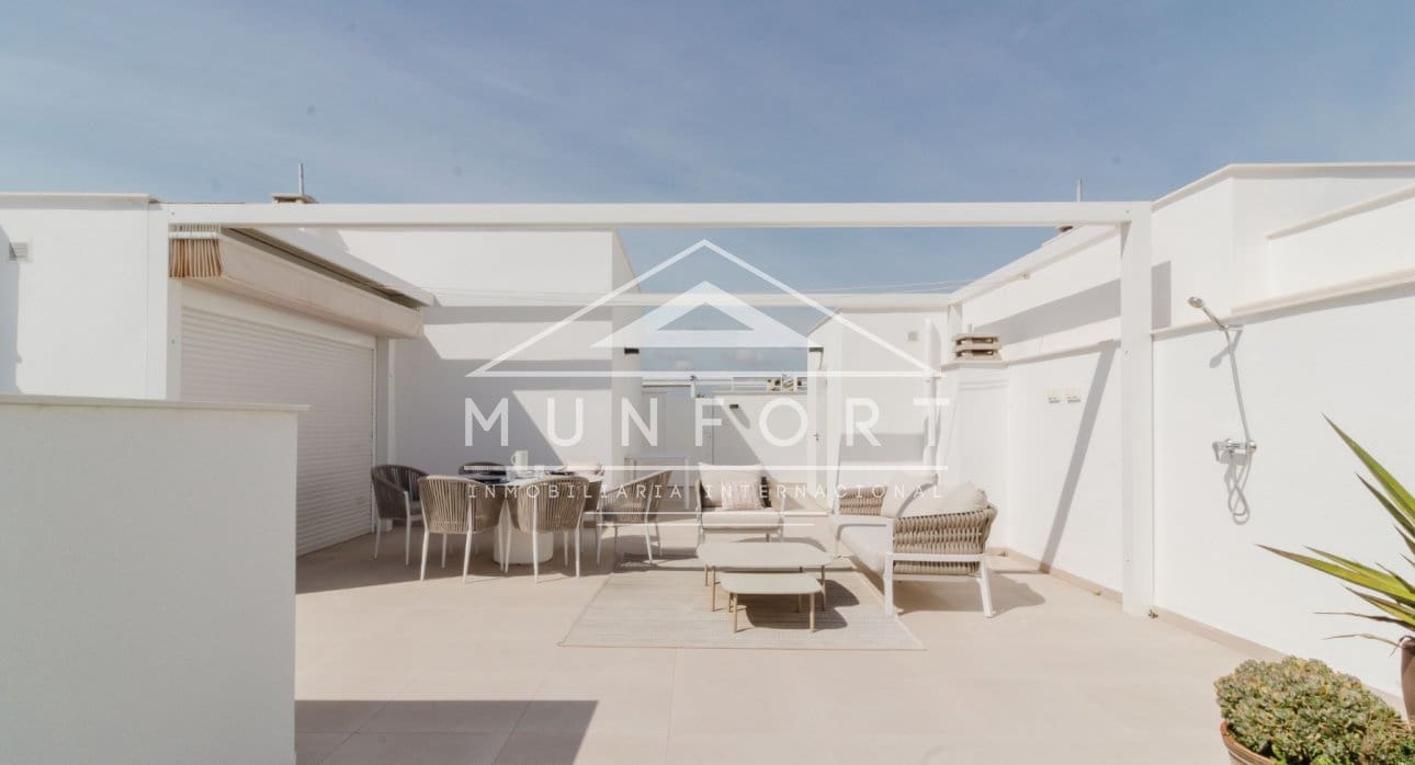 2 soveværelse Bungalow til salg i Pilar de la Horadada med swimmingpool - € 319.900 (Ref: 9267835)