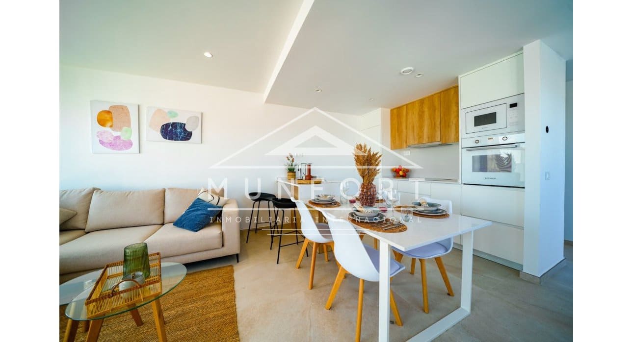 3 Zimmer Villa zu verkaufen in Santiago de la Ribera mit Pool - 350.000 € (Ref: 9270317)