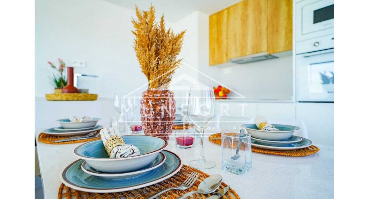 3 Zimmer Villa zu verkaufen in Santiago de la Ribera mit Pool - 350.000 € (Ref: 9270317)