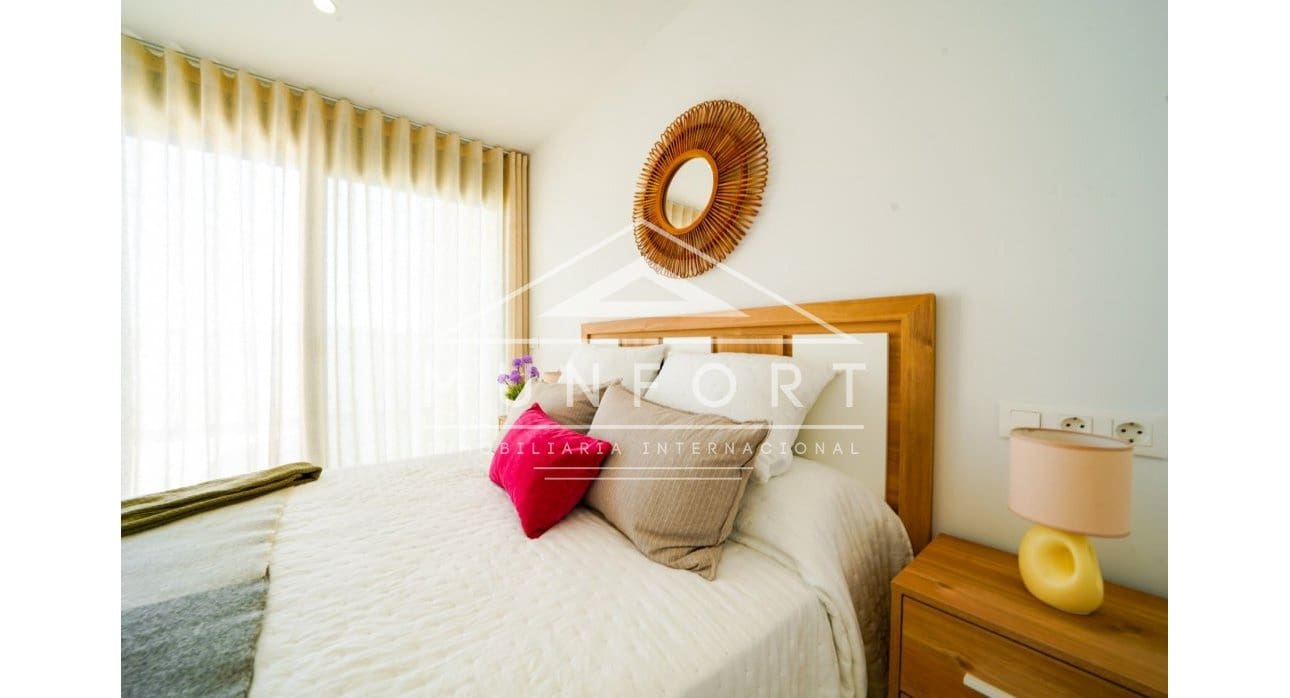 3 Zimmer Villa zu verkaufen in Santiago de la Ribera mit Pool - 350.000 € (Ref: 9270317)