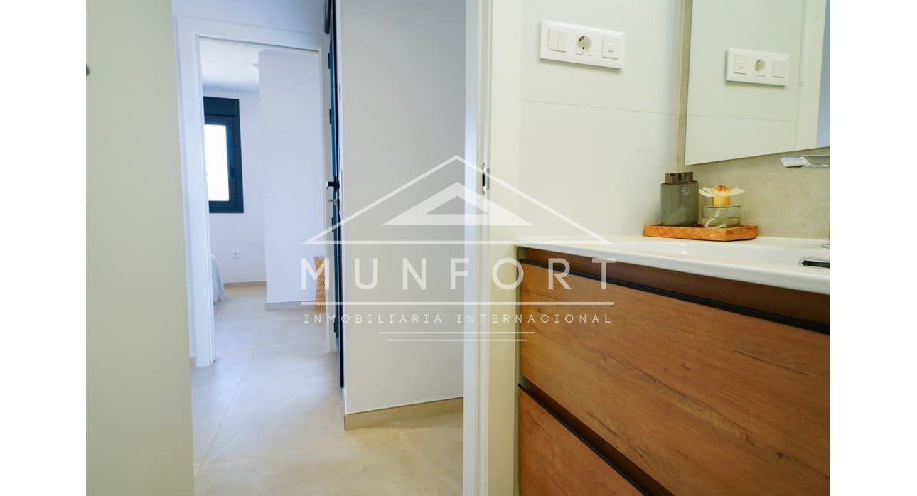 3 Zimmer Villa zu verkaufen in Santiago de la Ribera mit Pool - 350.000 € (Ref: 9270317)