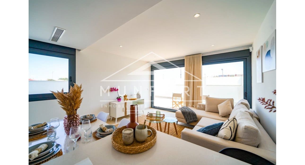 3 Zimmer Villa zu verkaufen in Santiago de la Ribera mit Pool - 350.000 € (Ref: 9270317)