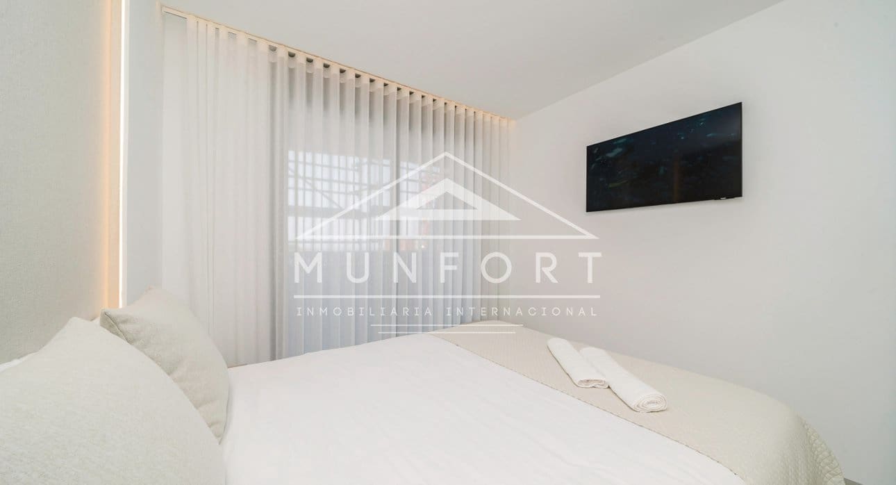 Apartamento de 2 habitaciones en La Manga del Mar Menor en venta con piscina - 599.000 € (Ref: 9270324)