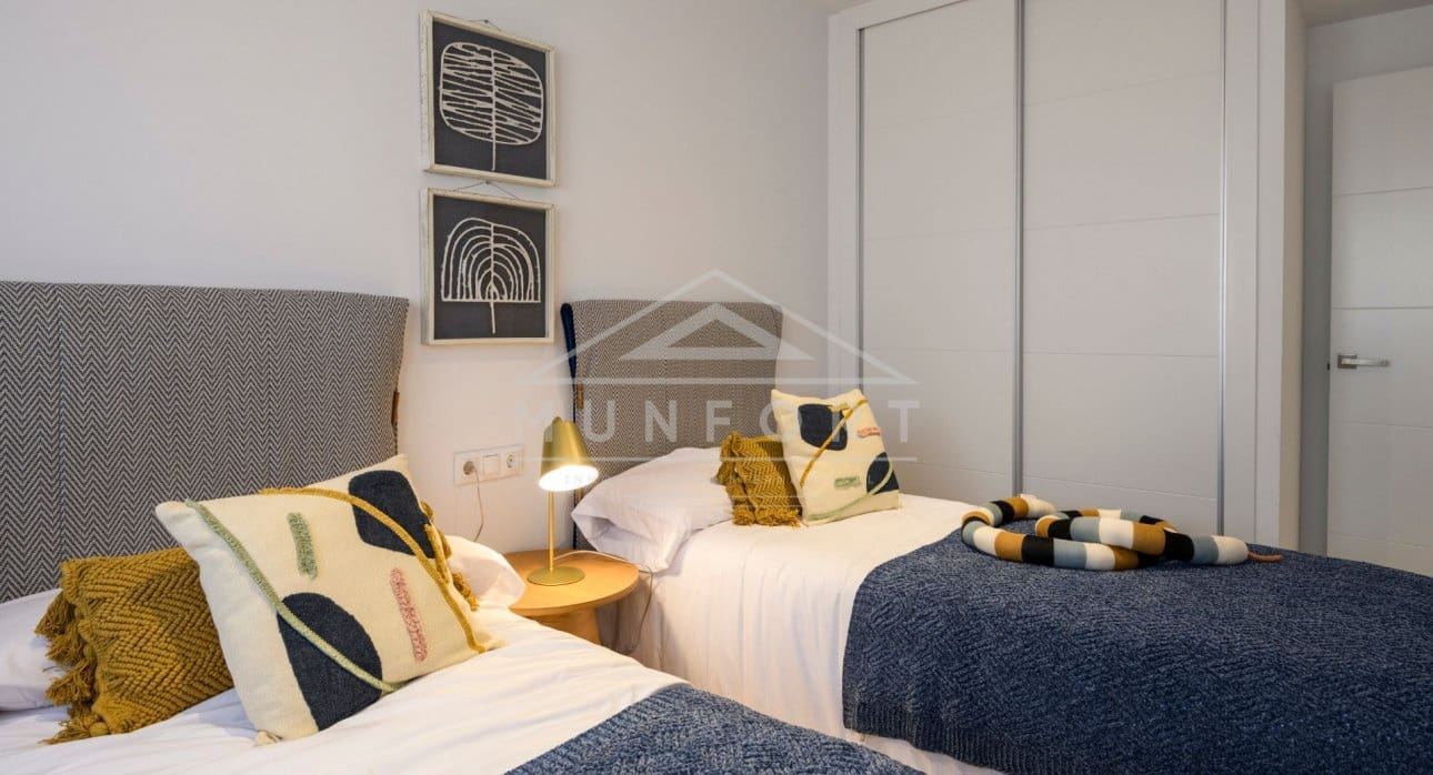 2 slaapkamer Appartement te koop in Dehesa de Campoamor met zwembad - € 284.000 (Ref: 9270326)