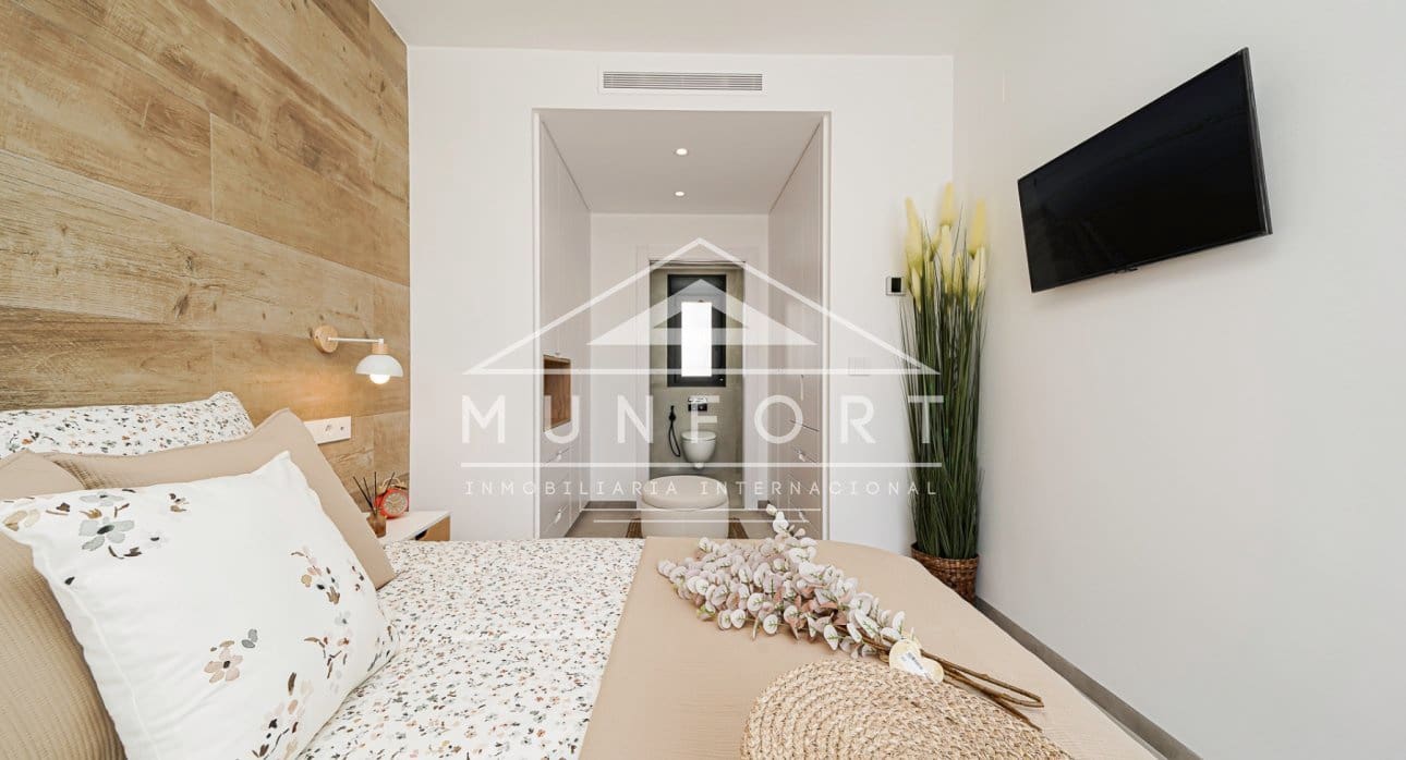 Bungalow de 3 habitaciones en San Pedro del Pinatar en venta con piscina - 409.000 € (Ref: 9270327)