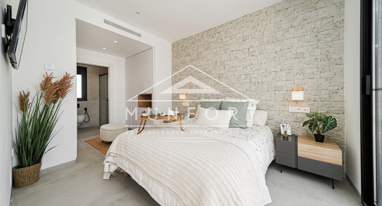 Bungalow de 3 habitaciones en San Pedro del Pinatar en venta con piscina - 409.000 € (Ref: 9270327)