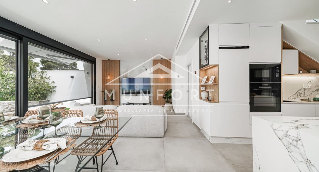 Bungalow de 3 habitaciones en San Pedro del Pinatar en venta con piscina - 409.000 € (Ref: 9270327)