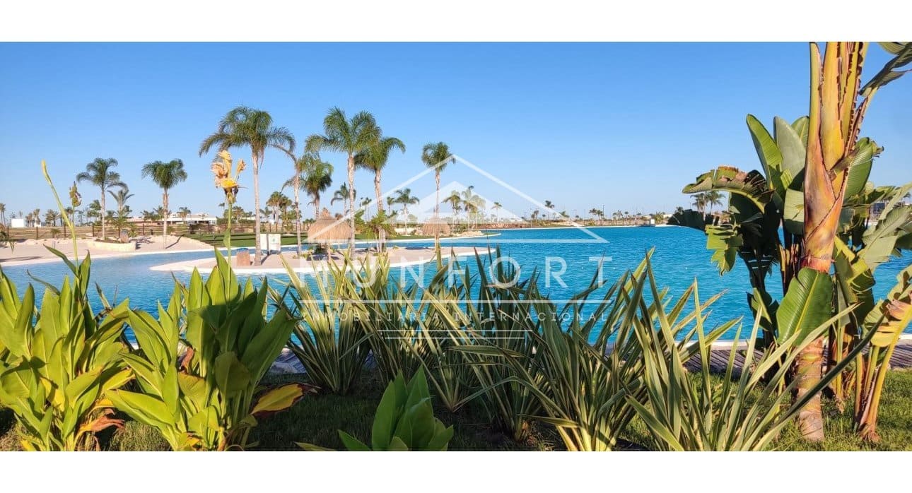 Ático de 3 habitaciones en Los Alcázares en venta con piscina - 529.000 € (Ref: 9270329)