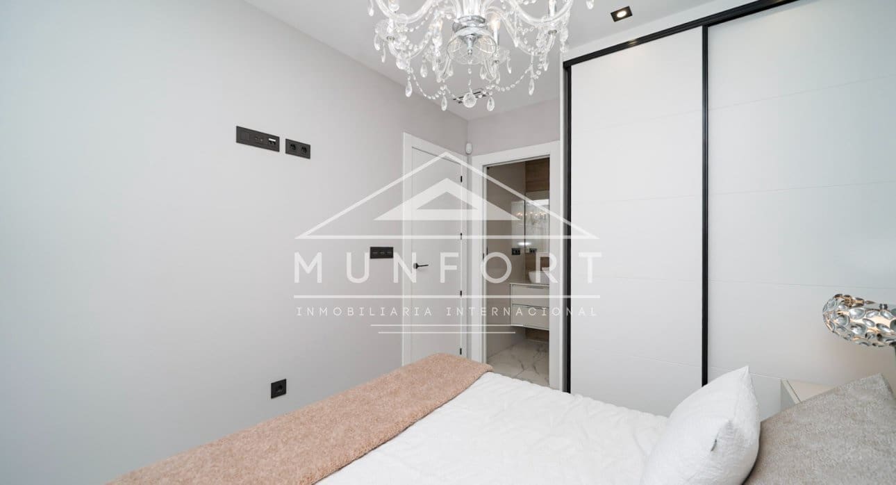 3 bedroom Bungalow for sale in Pilar de la Horadada with pool - € 305,000 (Ref: 9270330)