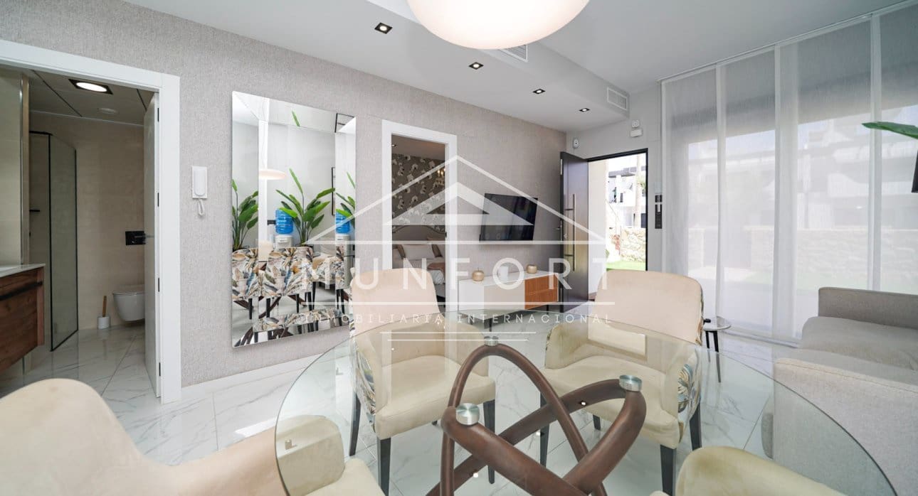 3 bedroom Bungalow for sale in Pilar de la Horadada with pool - € 305,000 (Ref: 9270330)