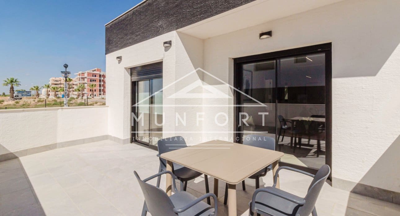 2 quarto Apartamento para venda em Guardamar del Segura com piscina - 222 000 € (Ref: 9270332)