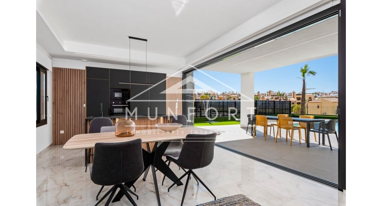 3 soverom Villa til salgs i Algorfa med svømmebasseng - € 670 000 (Ref: 9270334)