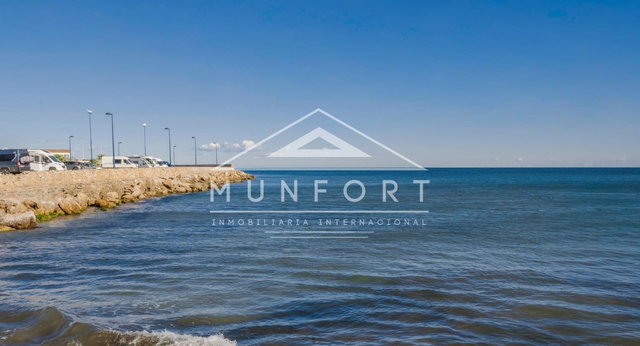 2 makuuhuone Huoneisto myytävänä paikassa San Pedro del Pinatar mukana uima-altaan - 254 900 € (Ref: 9270341)