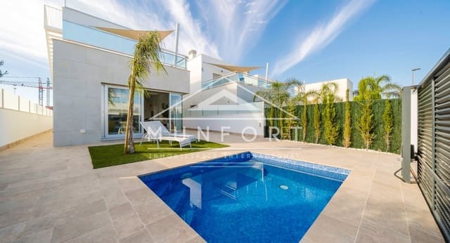 3 bedroom Villa for sale in Los Alcázares with pool - € 445,000 (Ref: 9270343)