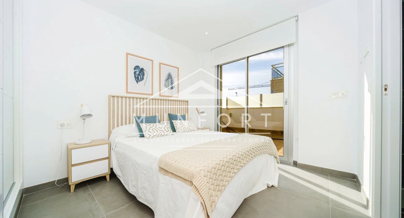 3 bedroom Villa for sale in Los Alcazares with pool - € 445,000 (Ref: 9270343)