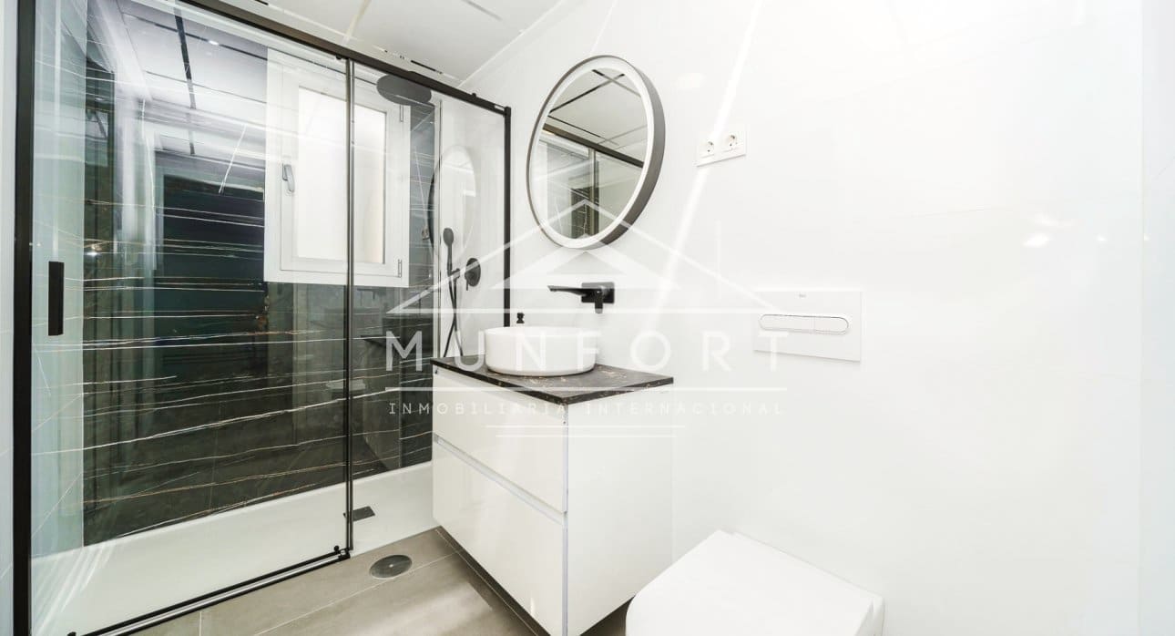 3 bedroom Villa for sale in Los Alcazares with pool - € 445,000 (Ref: 9270343)