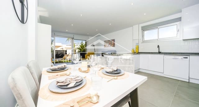 3 bedroom Villa for sale in Los Alcázares with pool - € 445,000 (Ref: 9270343)