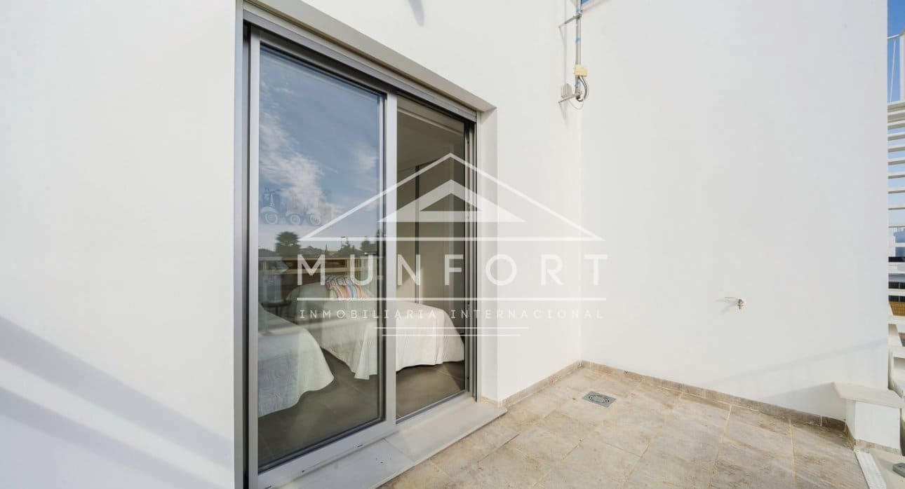 3 bedroom Villa for sale in Los Alcazares with pool - € 445,000 (Ref: 9270343)