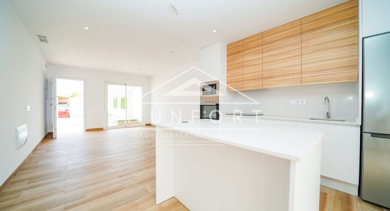 3 slaapkamer Villa te koop in San Javier met zwembad - € 372.000 (Ref: 9270346)