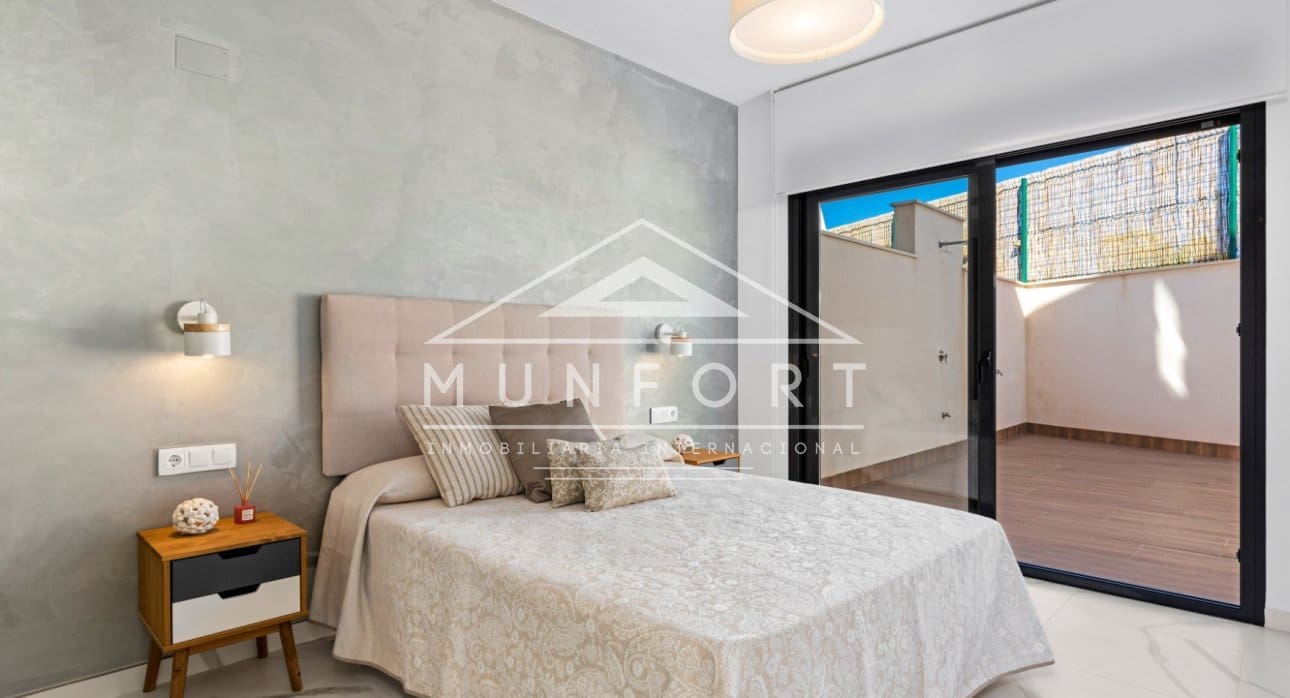 2 chambre Bungalow à vendre à San Miguel de Salinas avec piscine - 415 000 € (Ref: 9270581)