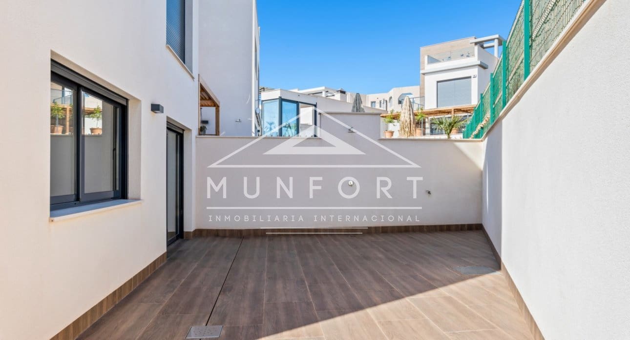 2 chambre Bungalow à vendre à San Miguel de Salinas avec piscine - 415 000 € (Ref: 9270581)