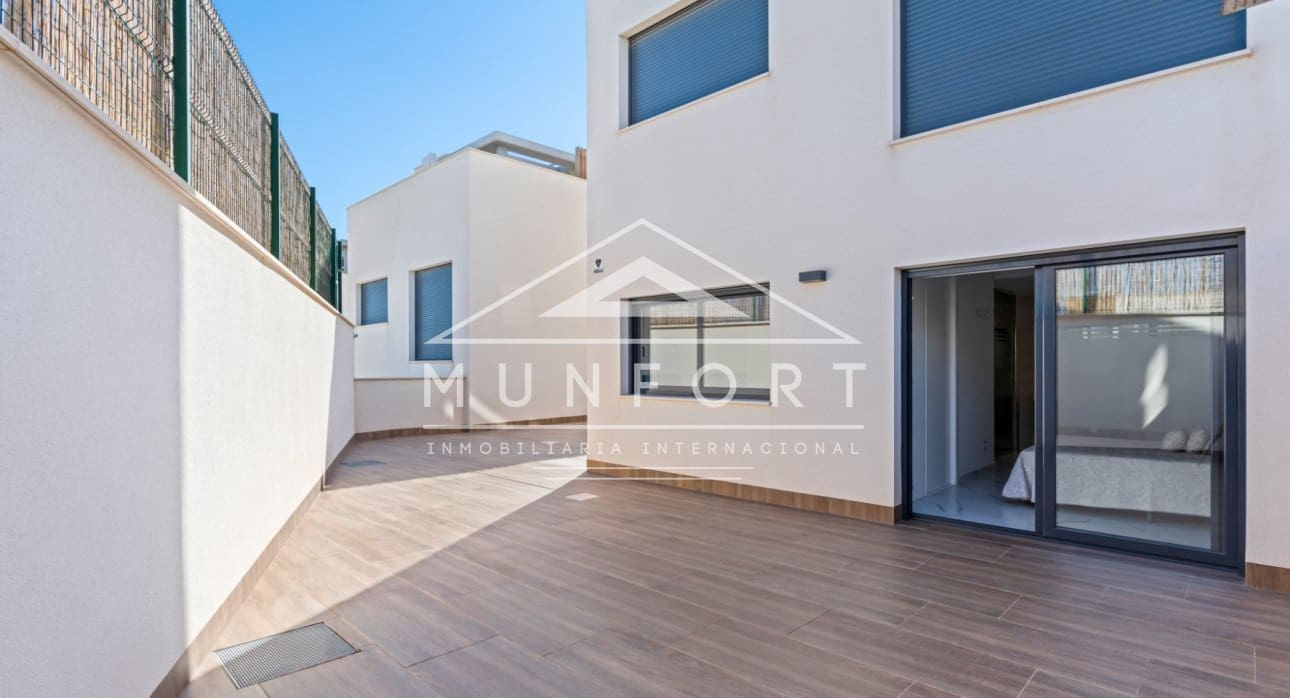 2 chambre Bungalow à vendre à San Miguel de Salinas avec piscine - 415 000 € (Ref: 9270581)