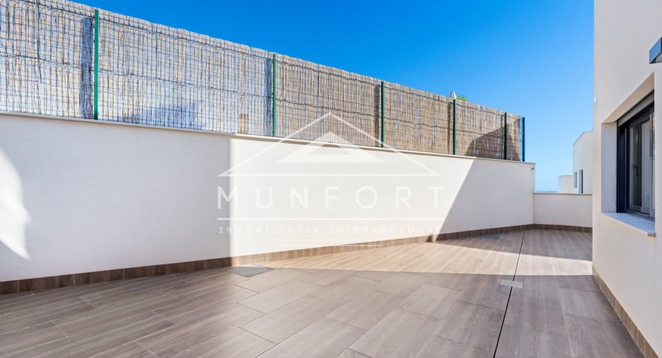 2 chambre Bungalow à vendre à San Miguel de Salinas avec piscine - 415 000 € (Ref: 9270581)