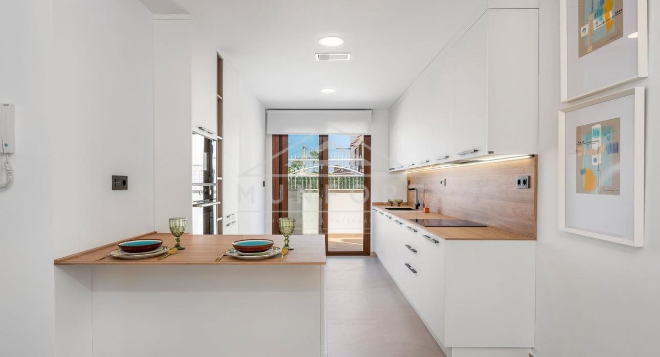 2 slaapkamer Bungalow te koop in Torrevieja met zwembad - € 285.000 (Ref: 9270582)